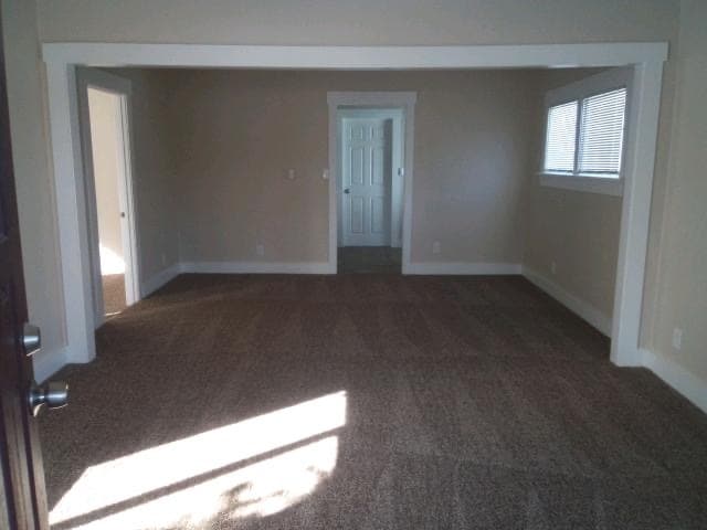Building Photo - 1831 Summit Dr