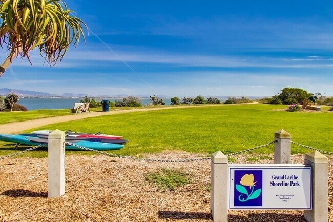 Building Photo - 3 Bedroom Condo on the Bay!