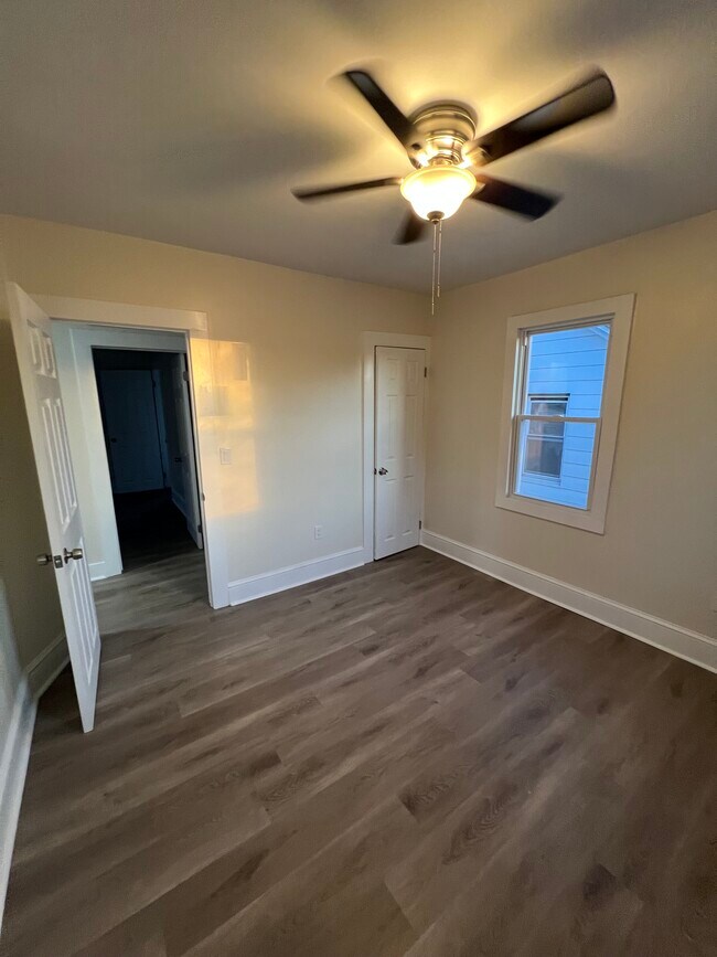 Building Photo - 815 Grove St