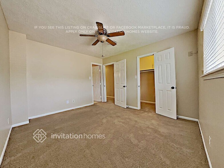 Building Photo - 15027 Pebble Bend Dr