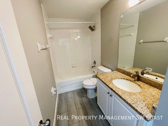 Building Photo - 11554 Woodmount Ln