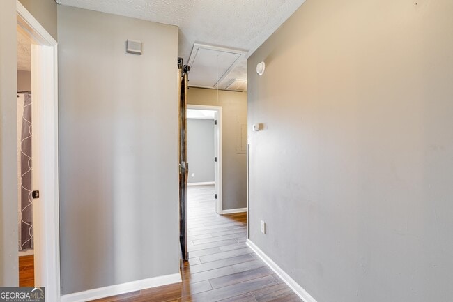 Building Photo - 130 Chastain Loop