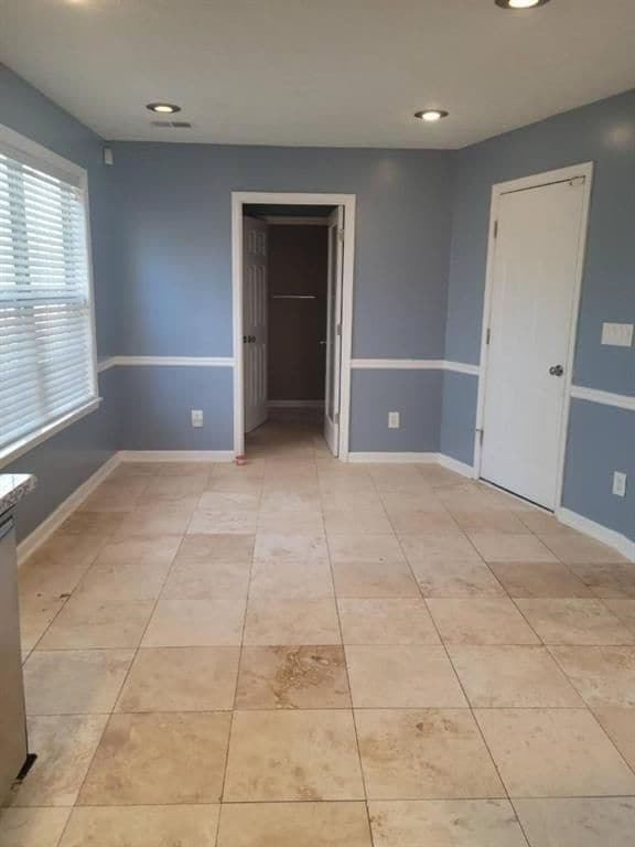 Building Photo - 2777 Green Estates Dr