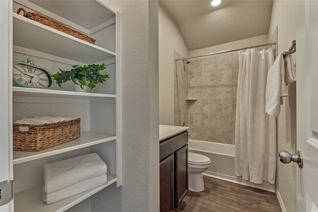 Building Photo - 13959 Leigh Lake Ln