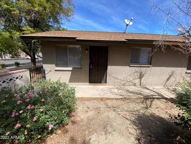 Building Photo - 7153 N 57th Dr