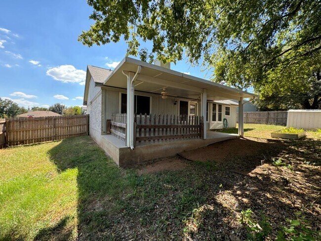 Building Photo - 219 Crystal Knoll Blvd