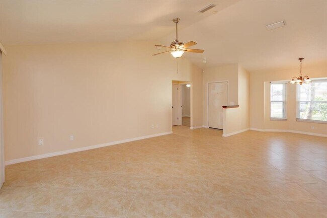 Building Photo - 3711 Linsbury St