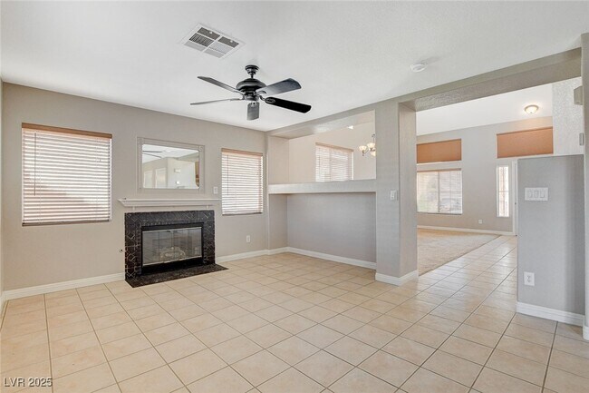 Building Photo - 688 Emerald City Ave