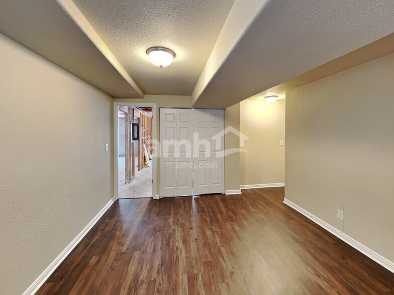 Building Photo - 8553 6430 W