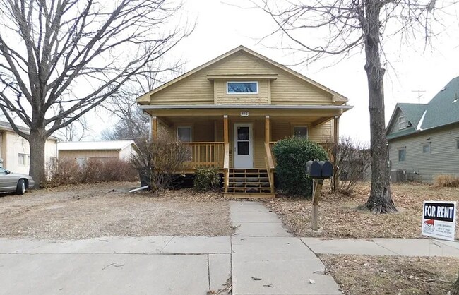 Building Photo - 316 S Taylor St