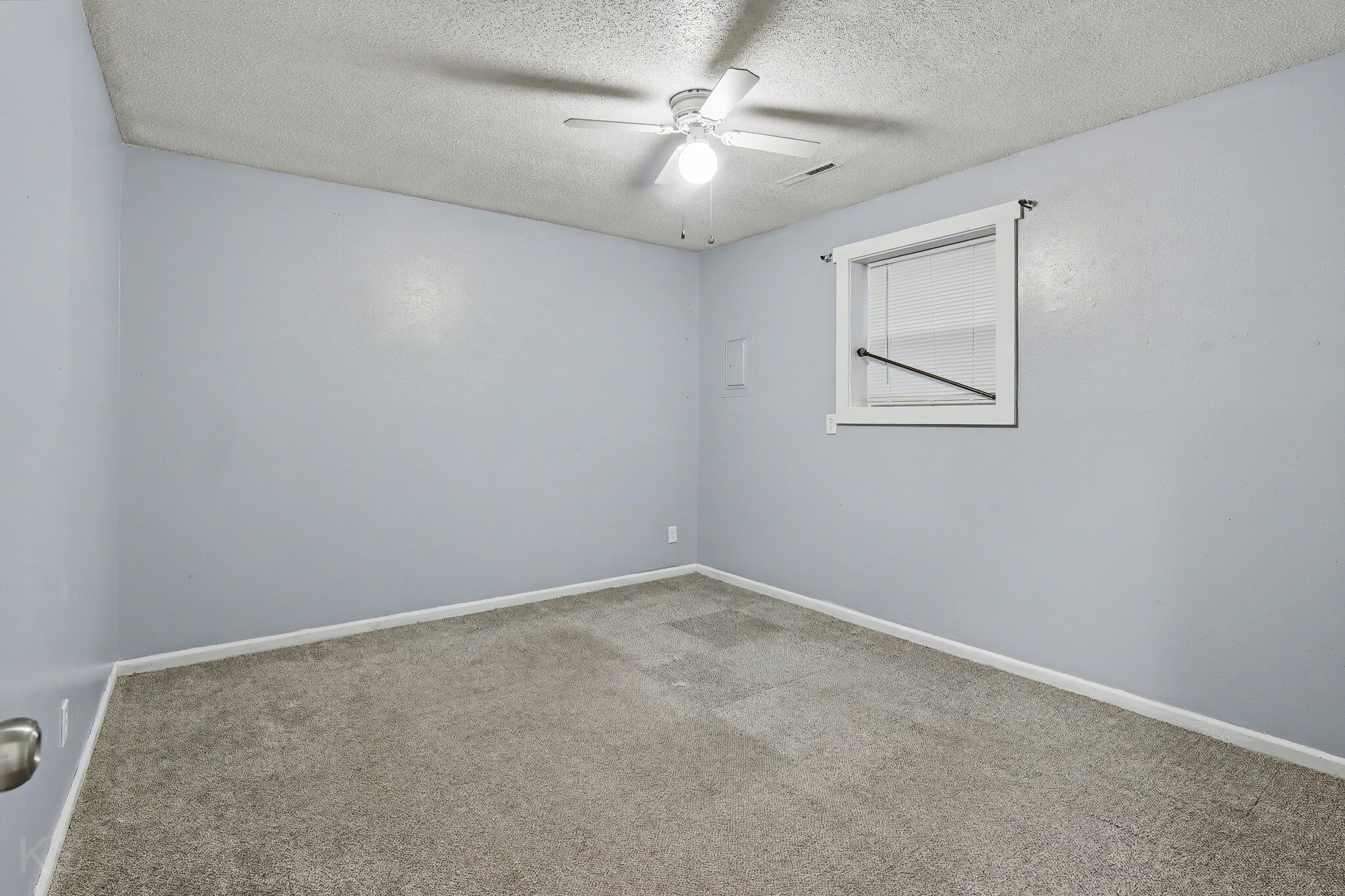 Building Photo - 600 S Missouri Ave