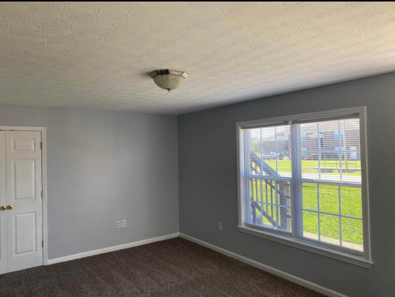 Building Photo - 106 Kenilworth Ct