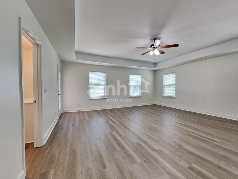 Building Photo - 452 Brick Kiln Dr