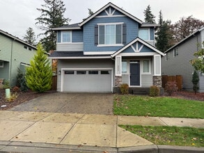 Building Photo - 5 Bedroom Camas Home, Spacious, Fenced Bac...