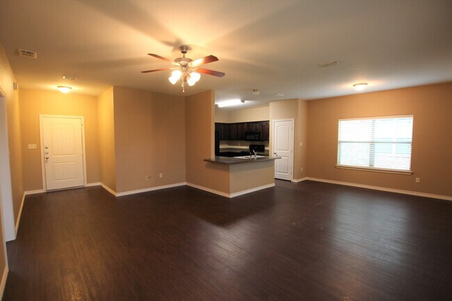 Building Photo - 19401 King Ranch Dr