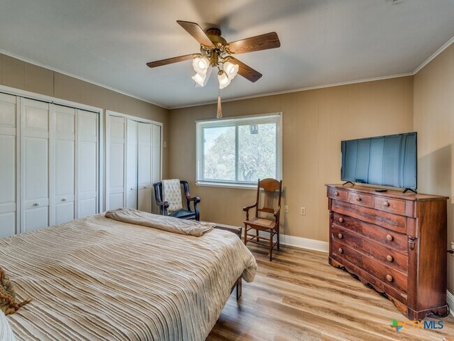 Building Photo - 1660 McIver