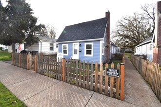 Building Photo - Freshly Remodeled Cozy Cottage Home