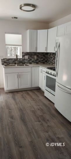 Building Photo - Move-In Ready Newer Tiny Home in The Forest