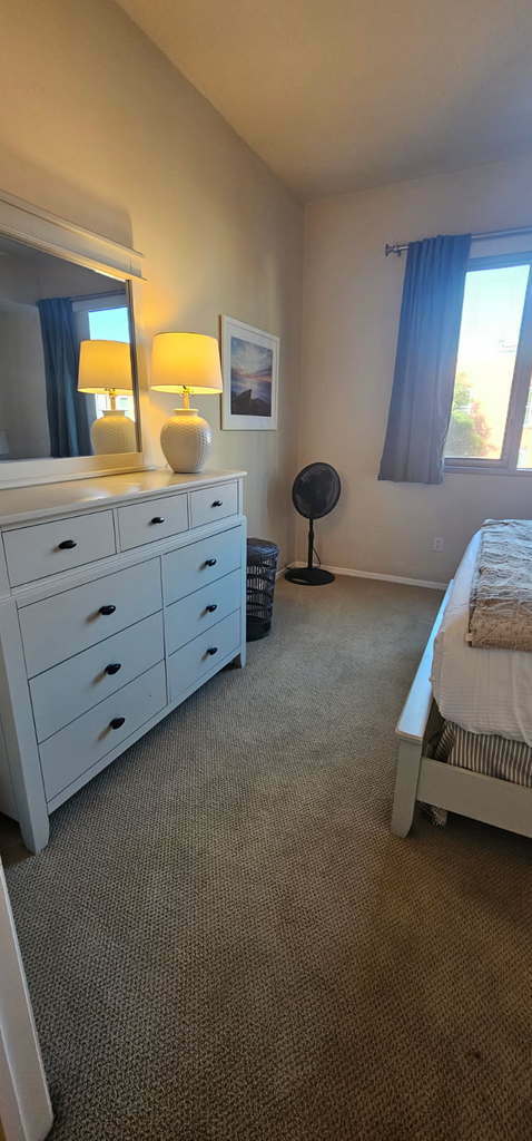 Building Photo - 445 Island Ave