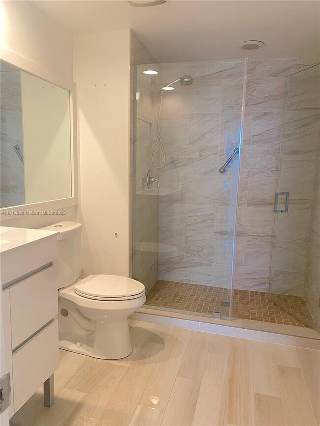Building Photo - 2 bedroom in Aventura FL 33180