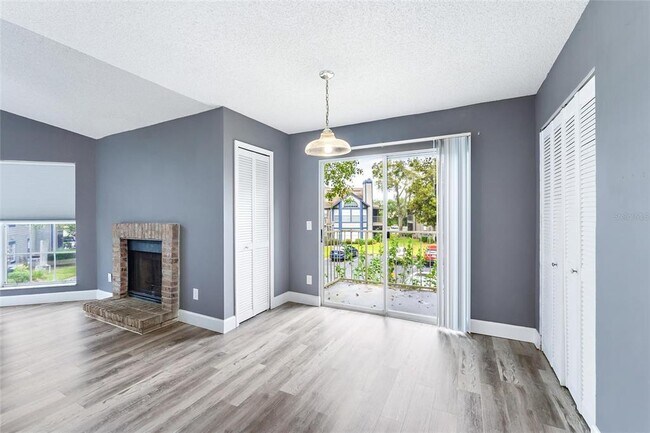 Building Photo - 943 Bakewell Ct