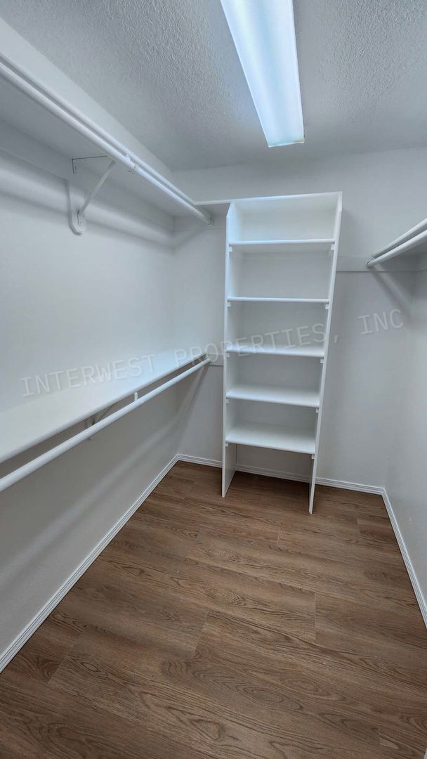 Building Photo - Remodeled 3 Bd Home W/ Washer & Dryer Hook-ups, Large Fenced Backyard, Gas Fireplace & 2 Car Garage!