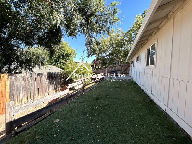 Building Photo - 6328 Bonham Cir