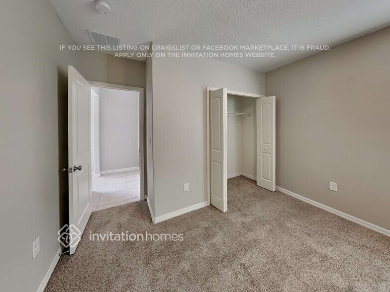 Building Photo - 1576 Blue Rose Dr