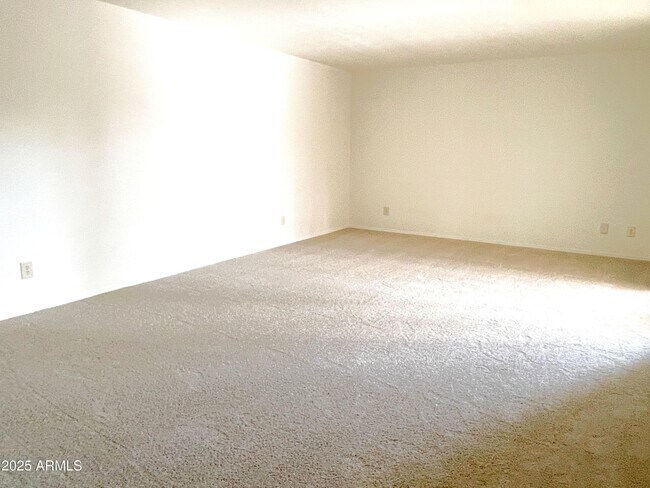 Building Photo - 25835 S Greencastle Dr