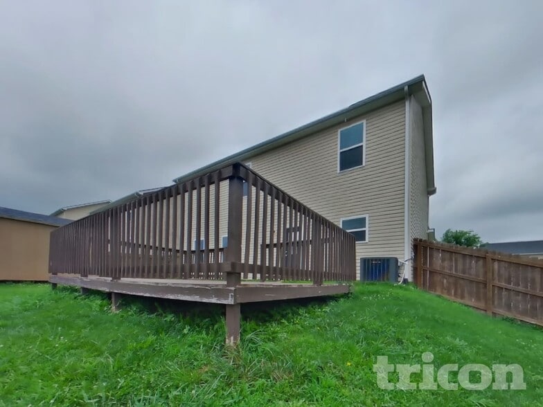 Building Photo - 2409 Pollen Way