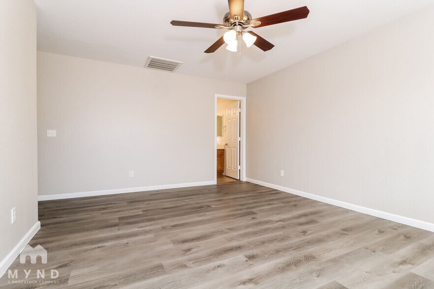Building Photo - 16812 W Marshall Ln