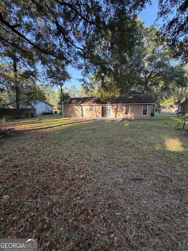 Building Photo - 107 Pineneedle Ct