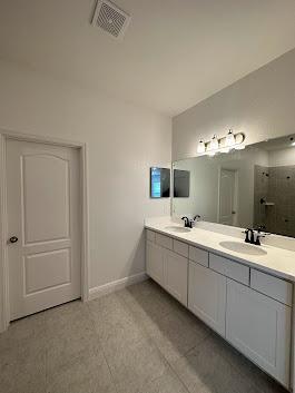 Building Photo - 8808 Cascade Price Cir