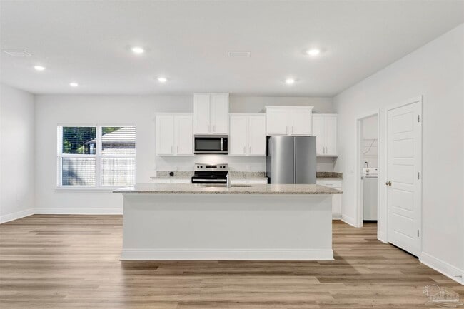 Building Photo - 6482 Cedar Ky Dr