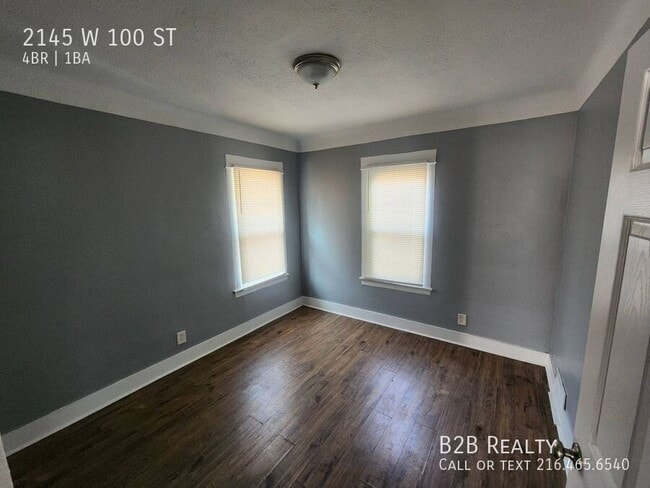 Building Photo - 2145 W 100th St