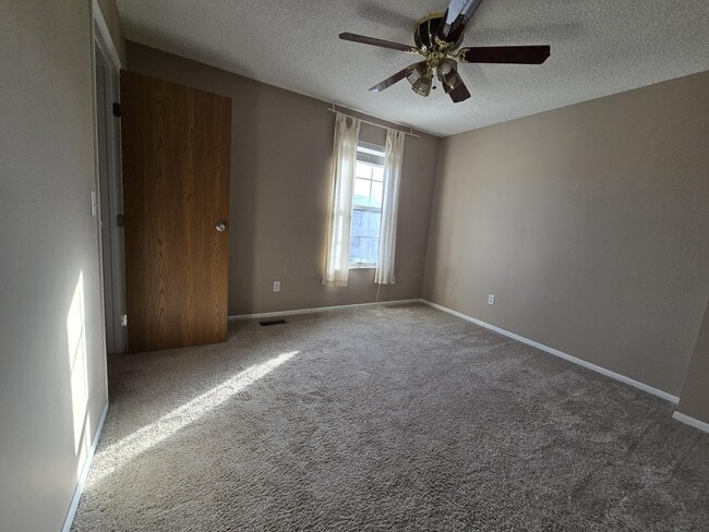 Building Photo - 5690 Kilbury Ln