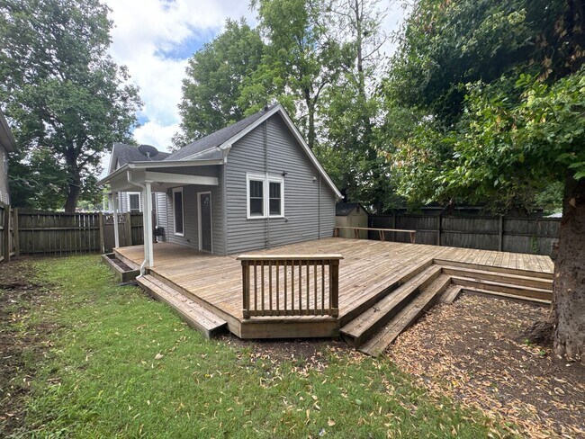 Building Photo - Renovated 3BR/2BA Home in Cleveland Park – Minutes to Downtown Nashville!