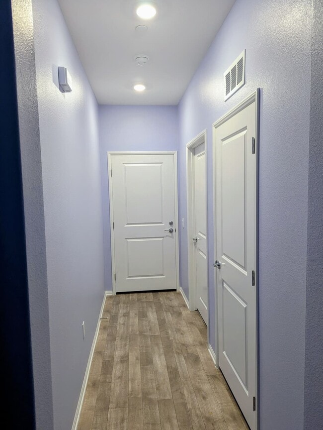 Building Photo - 26231 Bergen Ct