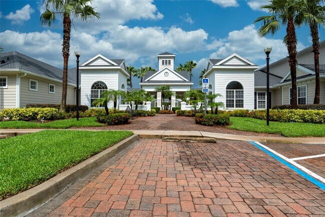 Building Photo - 1300 Eastern Pecan Pl