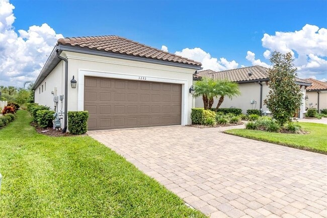 Building Photo - 3282 Francoa Dr