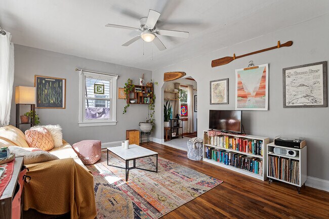 Building Photo - 113 Higbee St