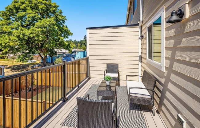 Building Photo - 6628 52nd Ave W