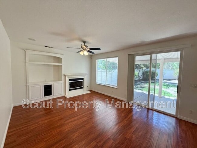 Building Photo - 39877 Worthington Pl