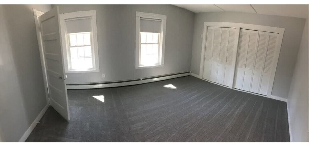 Building Photo - 18 Montello St
