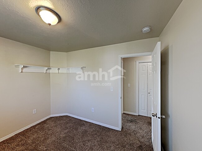 Building Photo - 2056 N 850 W