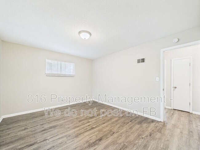 Building Photo - 8038 Campbell St