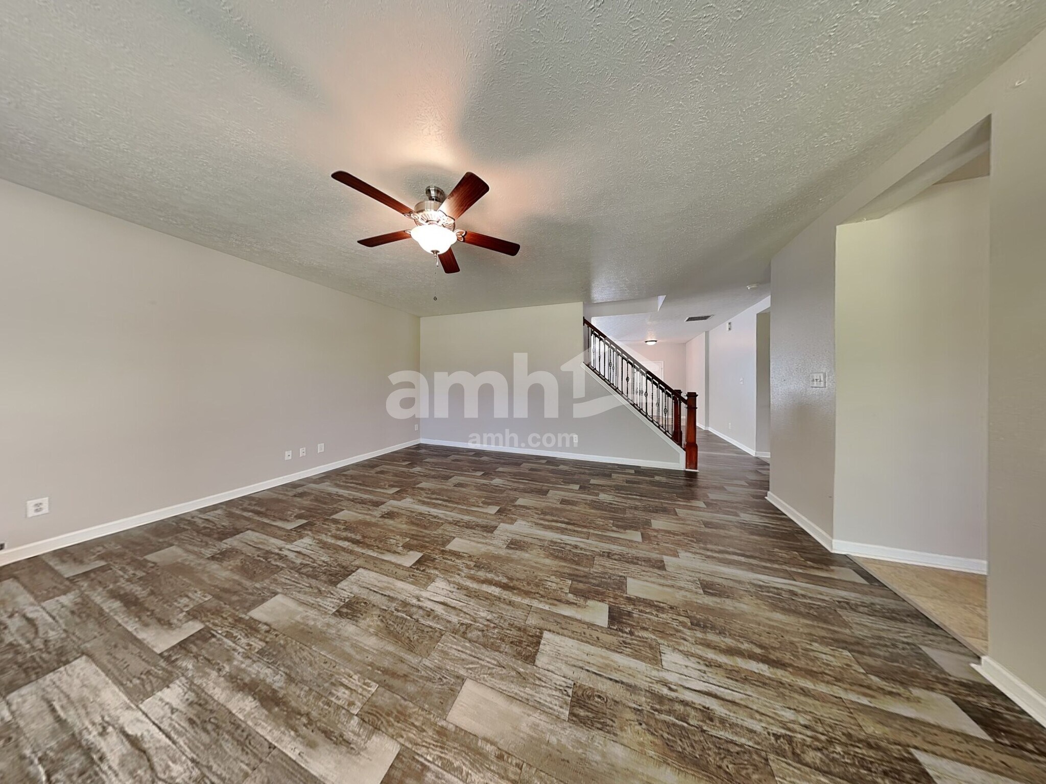 Building Photo - 12831 Silvaire Farm Rd