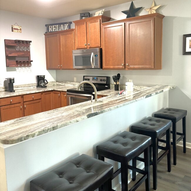 Building Photo - 6253 Catalina Dr