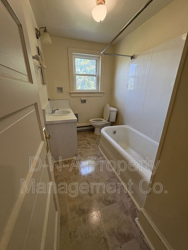 Building Photo - 169 Tanite Rd