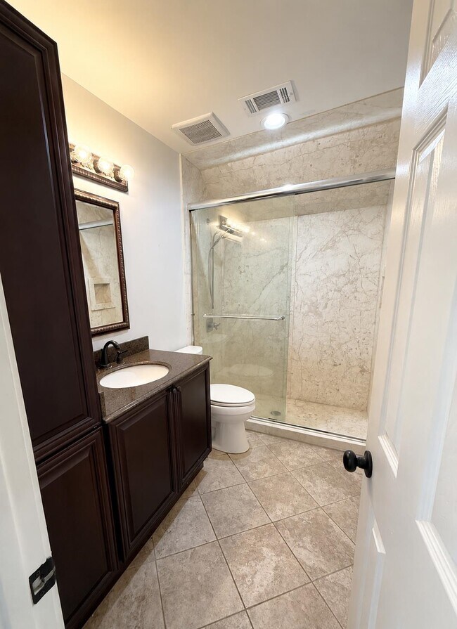 Building Photo - 1602 Bubbling Brook Dr
